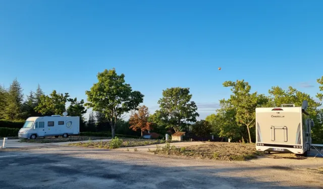 Camping de mon Village (Camping-Car Park)