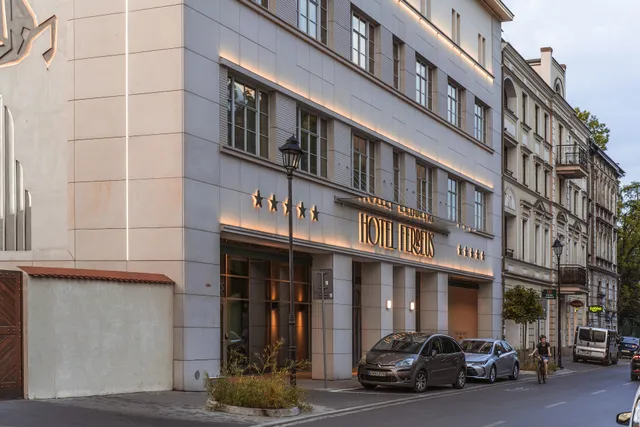 Hotel Ferreus Modern Art Deco