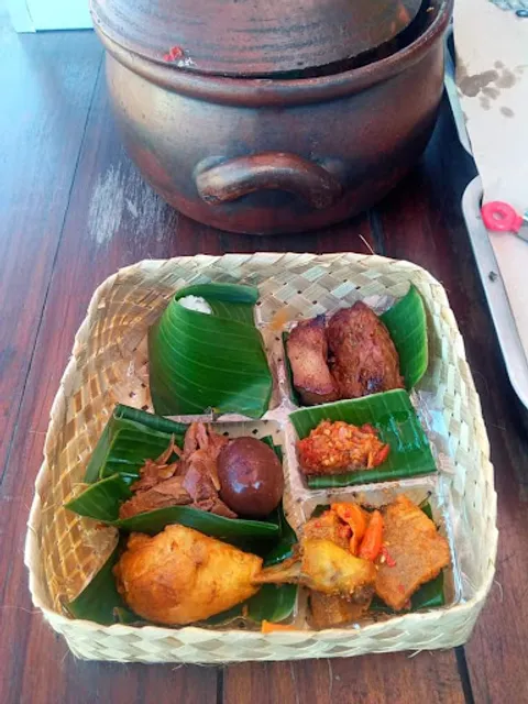 GUDEG JOGJA MBAK PUTRI