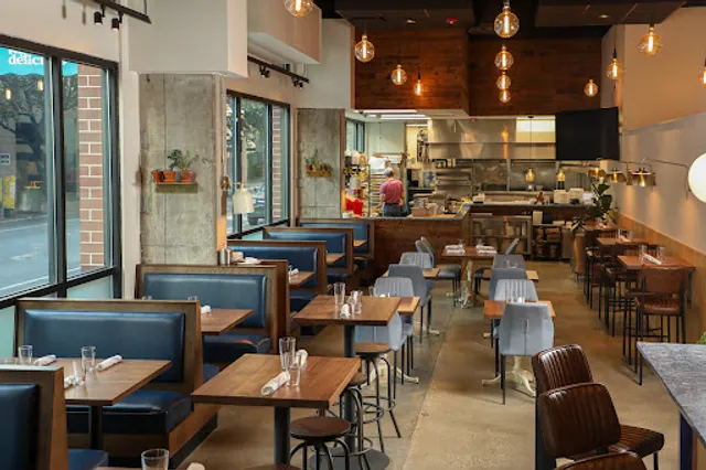 DISTRICT Diner • All Day Delicious