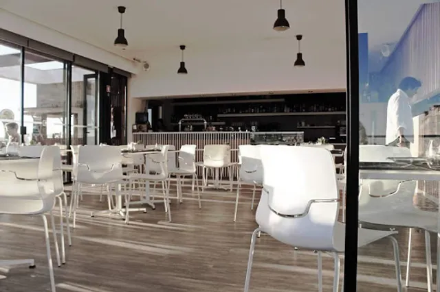 Bronze Seafood & Lounge Bar