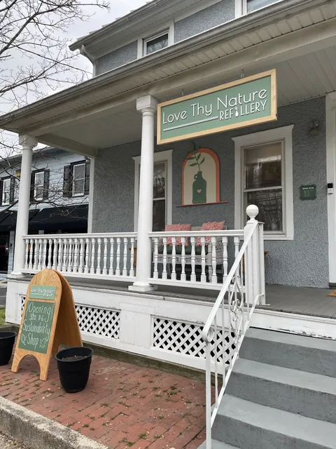 Love Thy Nature Refillery
