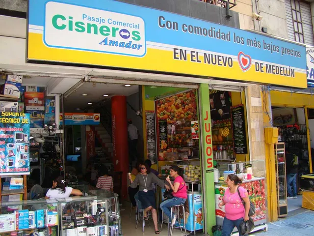 Pasaje Comercial Cisneros