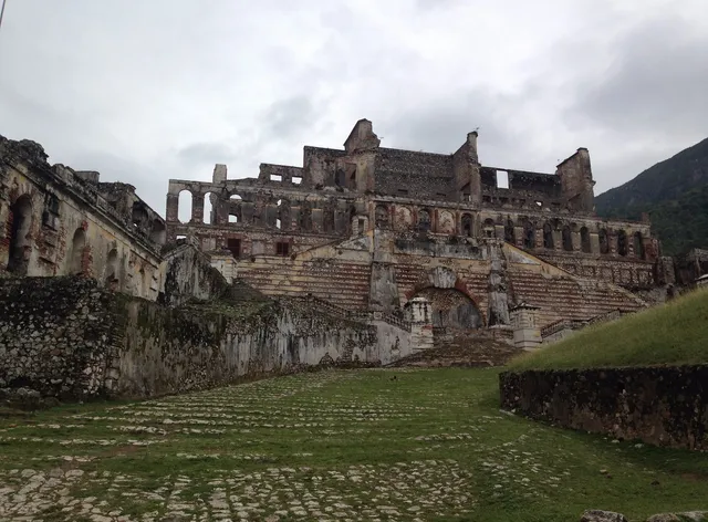 Lakou Lakay Milot Guesthouse & Restaurant