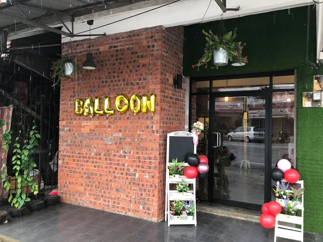 Expressions Floral Hub KK