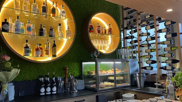 Mosling Studios | Bar • Events • Location