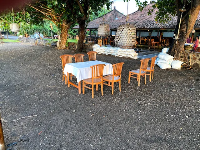 Restoran Ulam Segara Lesehan Ikan Bakar