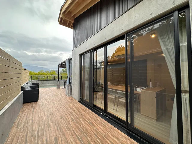 ペットと泊まれる宿-モリトソラ箱根-