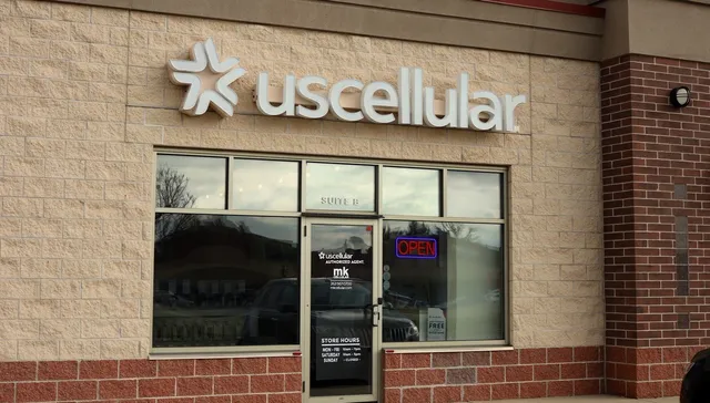 Authorized Retailer UScellular & T-Mobile
