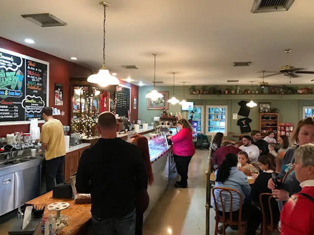 The Apple Valley Creamery