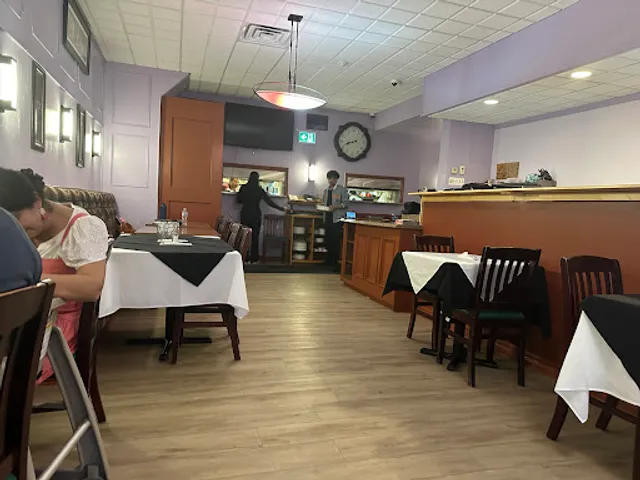 Bombay To Mumbai - Fine Indian & Hakka Restaurant