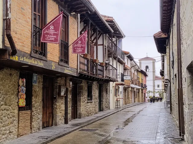 Hospedería Foramontanos