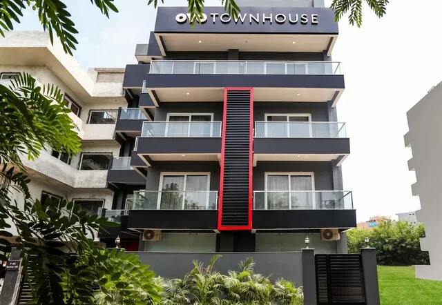 Super Townhouse 158 Near Netaji Subhash Marg Near Appu Ghar