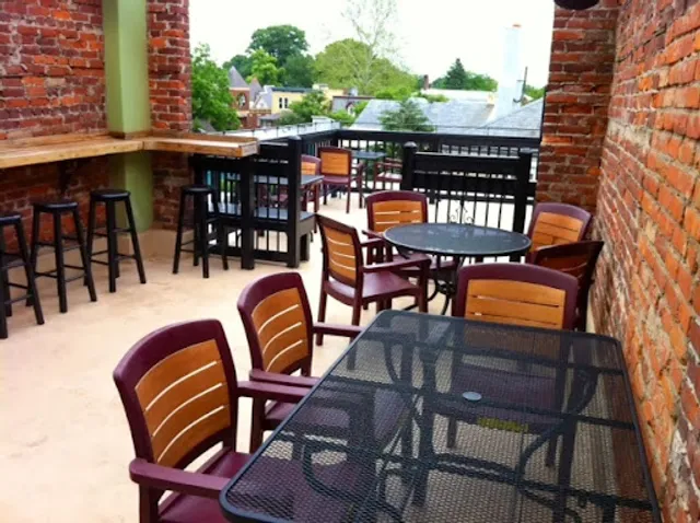 Maxwell's On Main (MOMs)