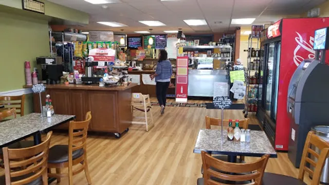 Cousins Cafe & Deli