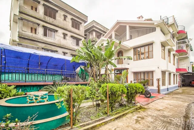 OYO 15844 Comfort Zone