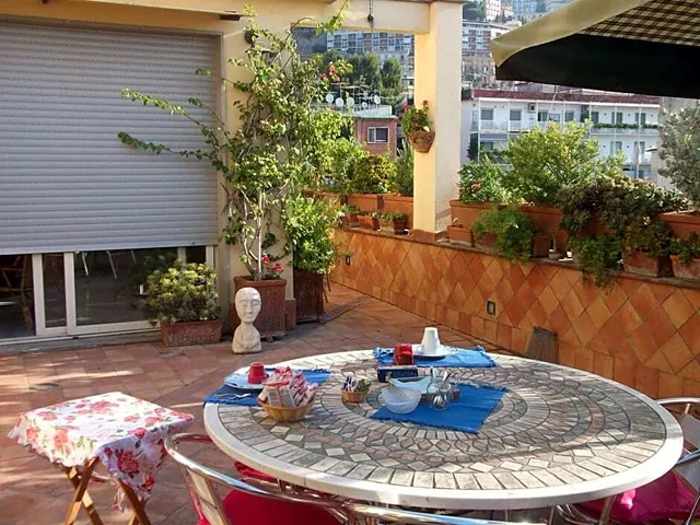 Chiaia Bed and Breakfast - Naples - Italy