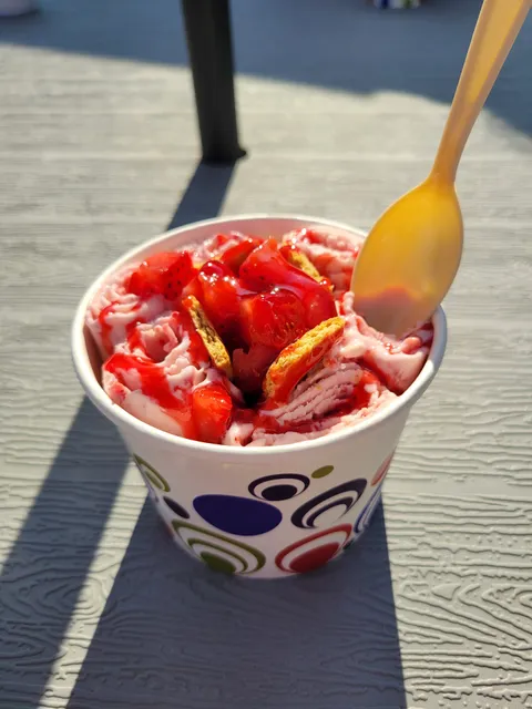 Shipwrecks Ice Cream and Grill