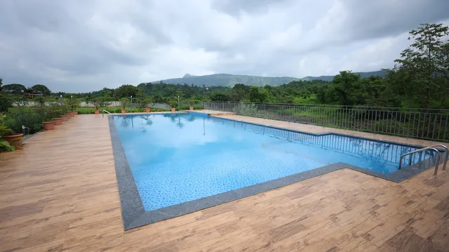 Riverain Valley Resort