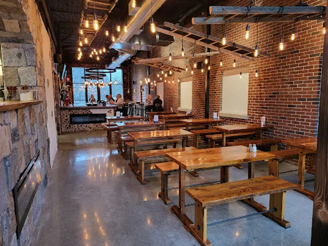 Burano's Wood-Fired Pizzeria