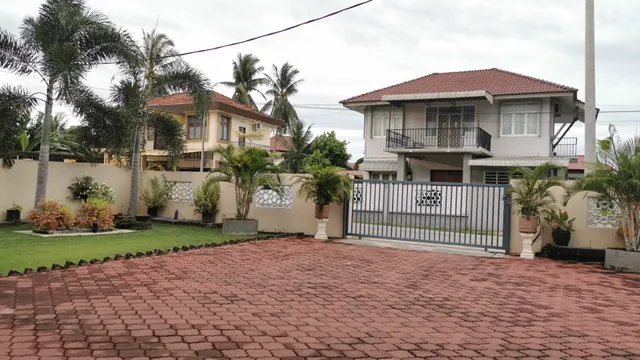 Teratak Tok Wan 1 & 2