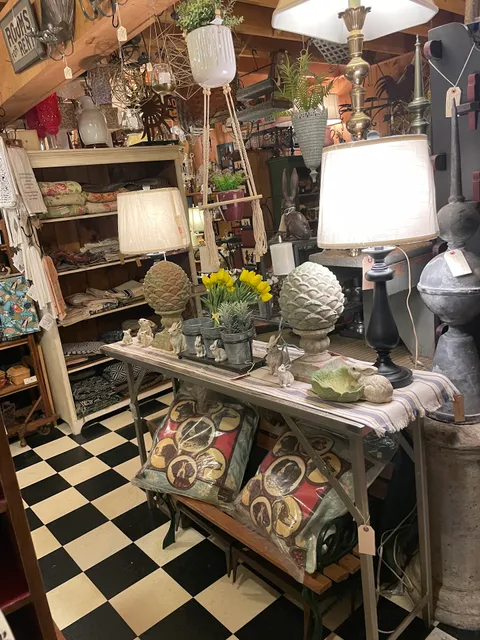 Brickhouse Antiques