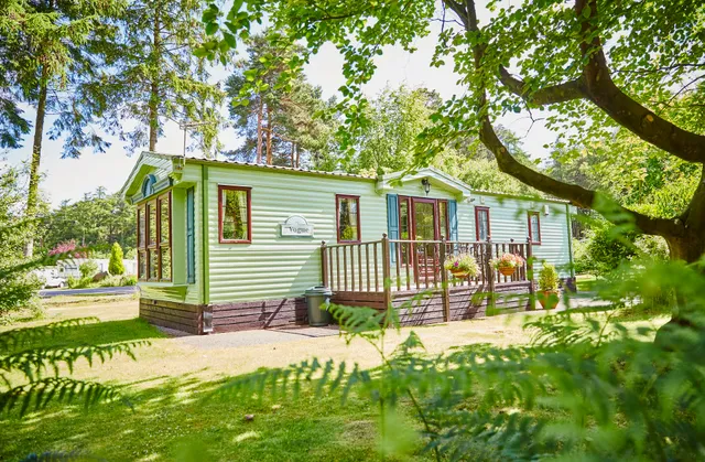 Cardale Estate - Woodland Holiday homes
