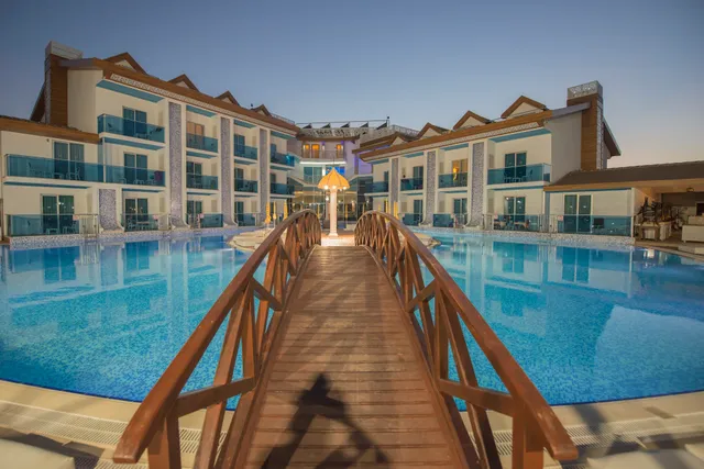 Ocean Blue High Class Hotel