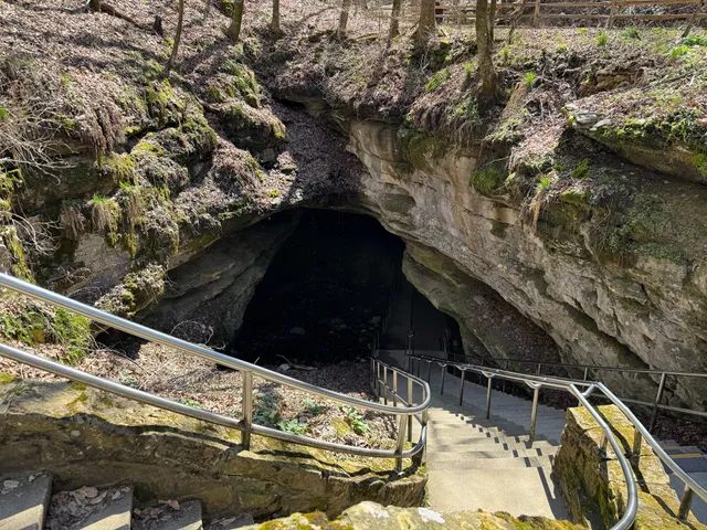 Mammoth Cave National Park Visitor Center parking lot