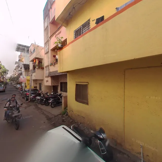 Giridhar Cafe And Chinese Hub