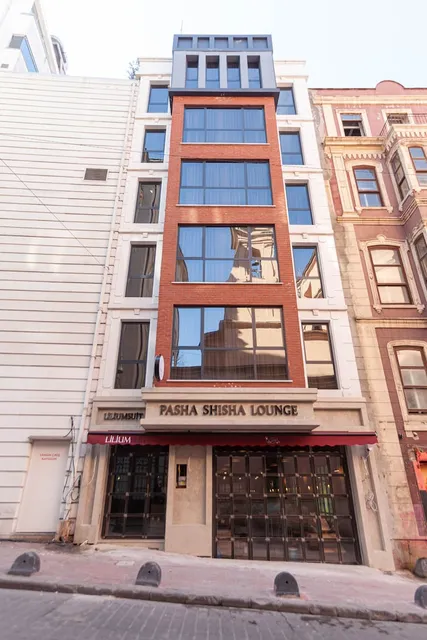 LILIUM LUXURY SUITES