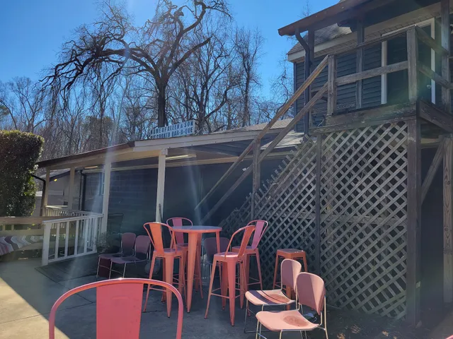 Allen & Son Bar-B-Que