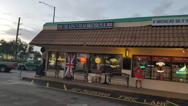 Kings Head British Pub Sunrise