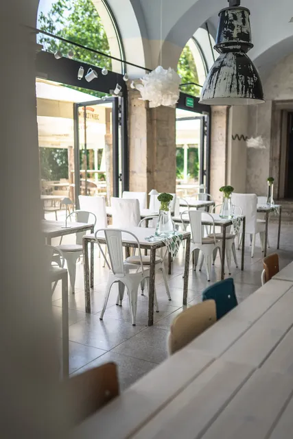 Qchnia Artystyczna Restauracja