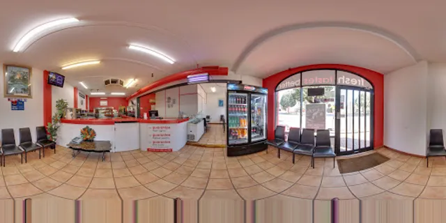 Tusmore Pizzeria and Cafe