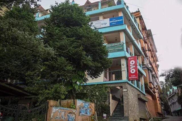 OYO 3303 Hotel Broadway Annexe