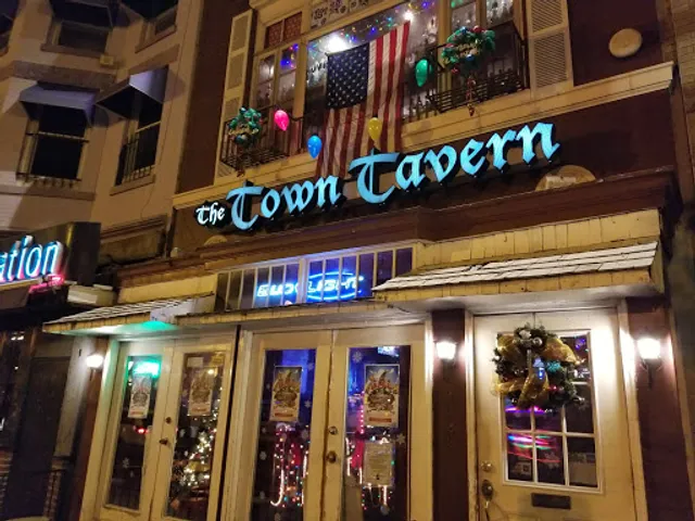 Town Tavern DC