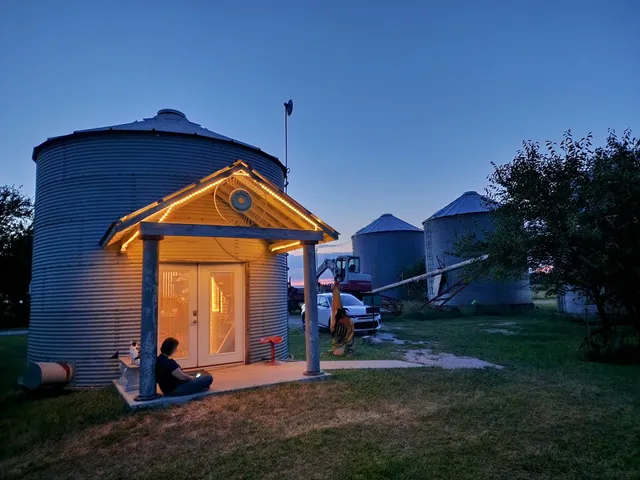The Silos At Prairie Vale