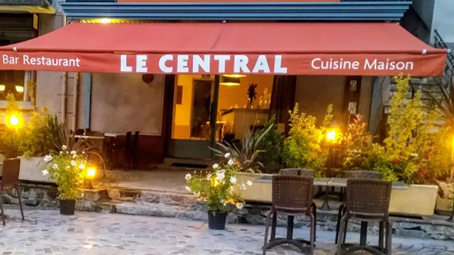 Le Central Restaurant