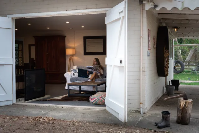 Annies Barn Rowan Farm