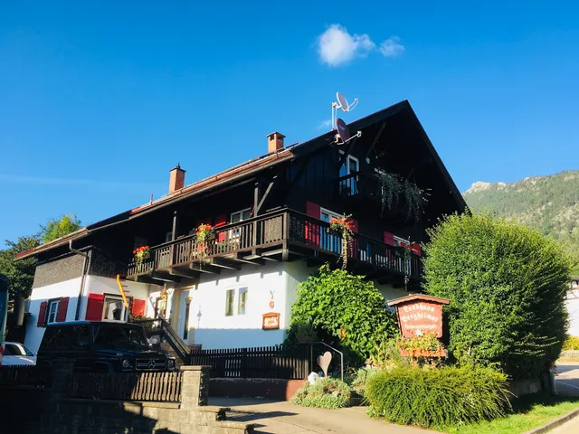 Landhaus Bergheimat und Ferienwohnungen