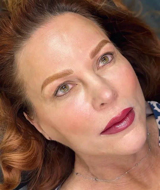 Holliewood Brows & Beauty