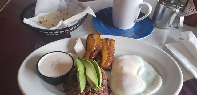 Pulgarcito Family Restaurant