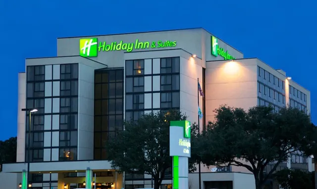 Holiday Inn & Suites Beaumont-Plaza (I-10 & Walden) by IHG
