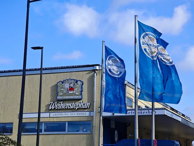 Getränkeshop Weihenstephan (Rampe)