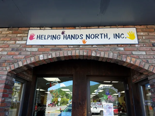 Helping Hands North