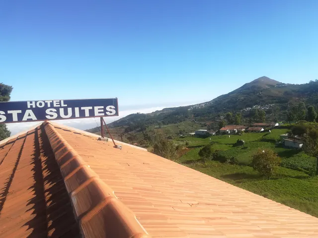 OYO Vista Suites Kalatty