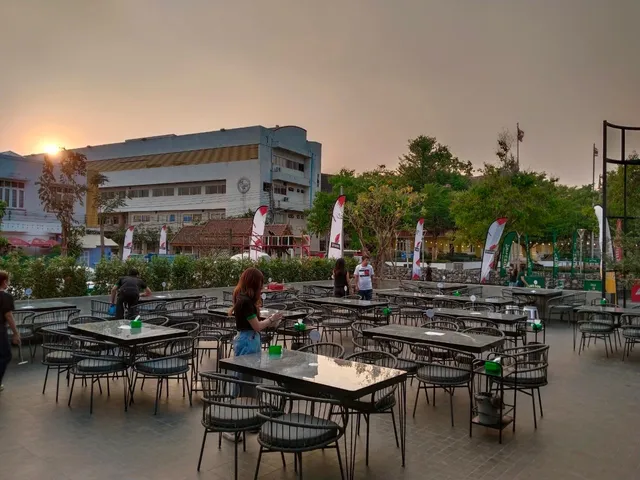 Circle bar&restaurant