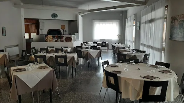 Hotel Ristorante Pizzeria La Marinella