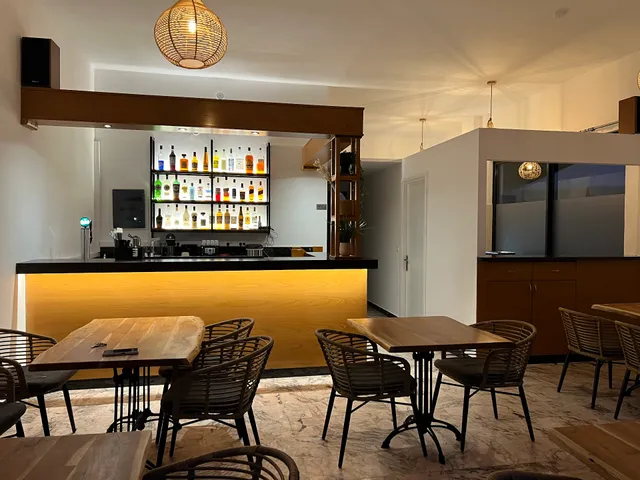 Verano Restaurant Bar